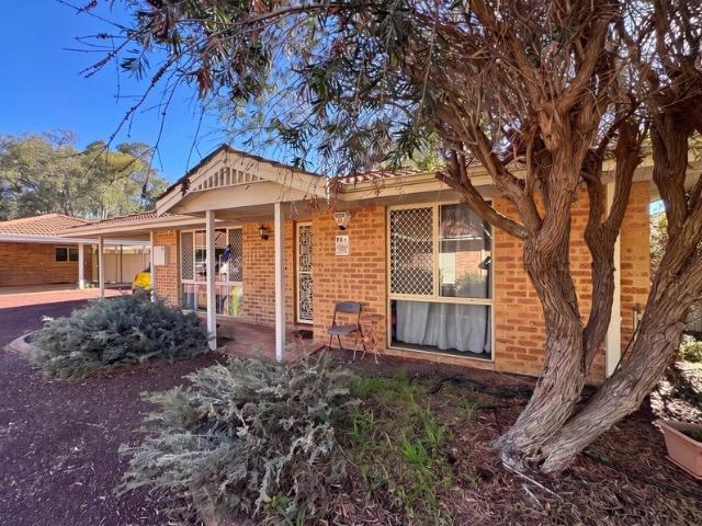Detached Villa on 306sqm in a Tightly Held Glen Forrest Complex