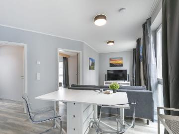Detached whole house, fully equipped, fiber optic internet 1 GB/s, charging station available on site, Koln Amsterdam Apartments for Rent