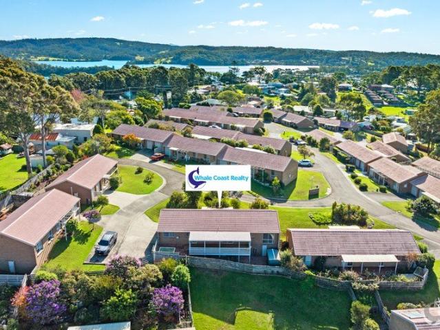 Detached Coastal Villa with Exceptional Storage & Caravan Parking