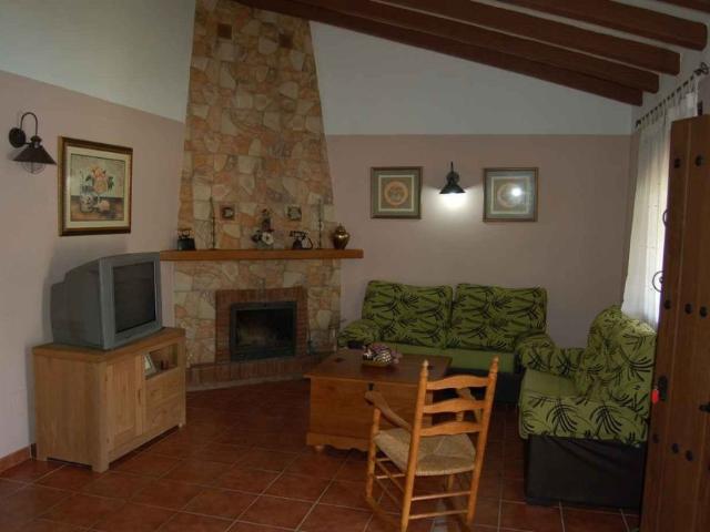 Detached cortijo for winter rental in NERJA