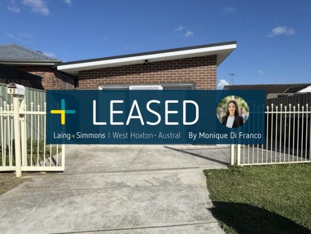 Detached granny flat with street frontage !