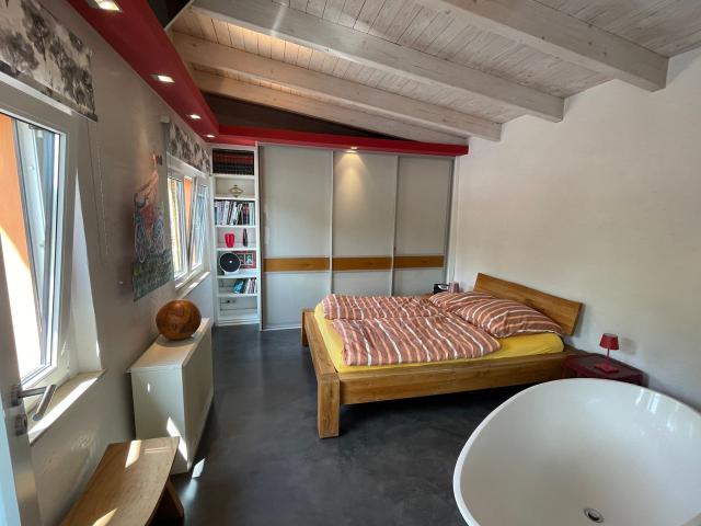 Detached Home, South facing Slope with Mediterranean Flair, Dresden Amsterdam Apartments for Rent