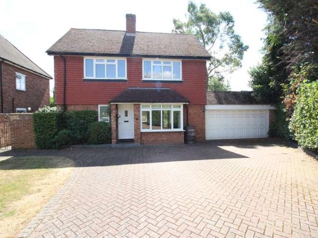 4 Bedroom Detached House