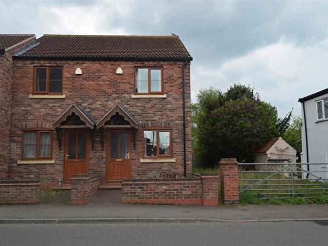 Detached House To Rent In High Street, Bottesford, Nottingham, NG13