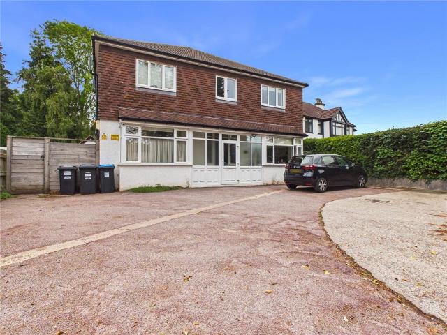 Detached house to rent
