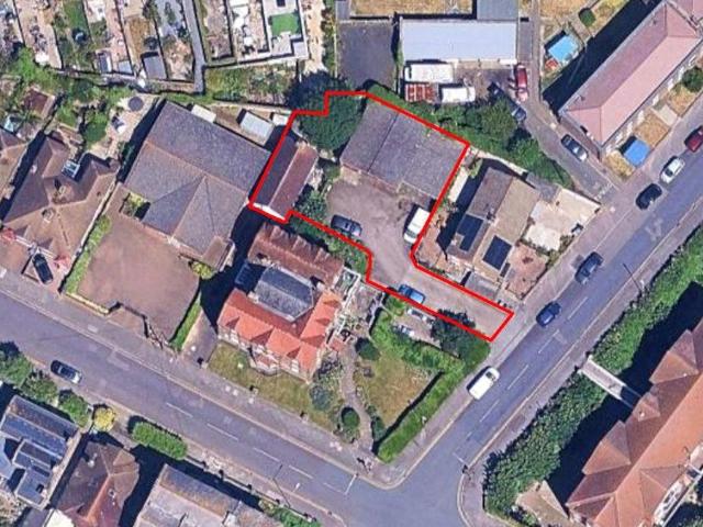 Detached house for sale