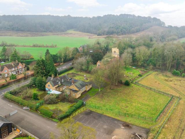 Detached house for sale