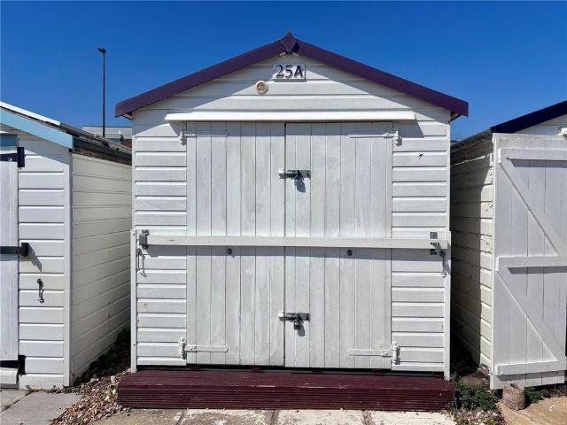 Detached house for sale
