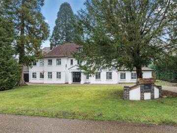 Detached house for sale