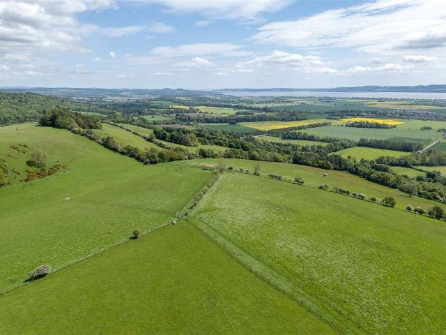 Detached house for sale
