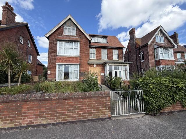Detached house for sale