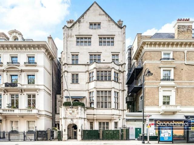 Detached house for sale