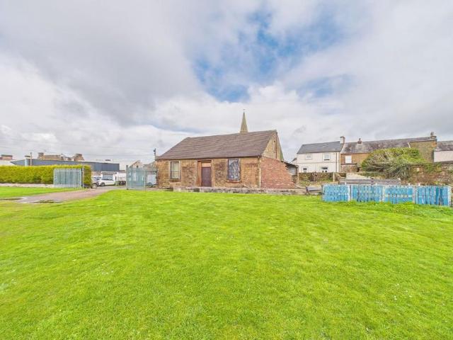 2 bedroom detached house for sale