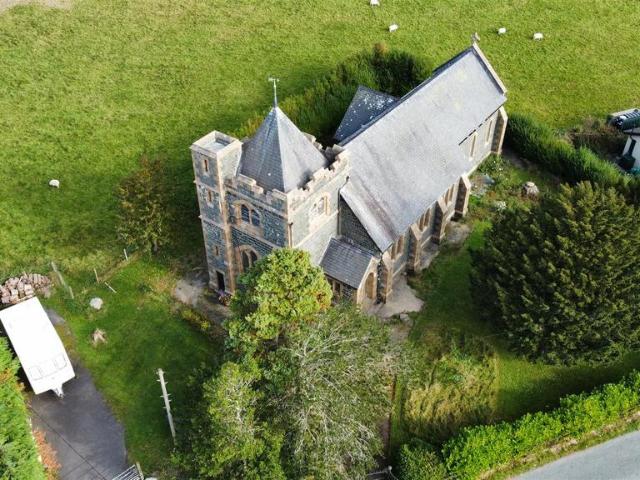Detached house for sale