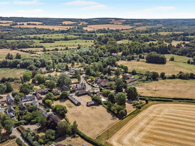Detached house for sale