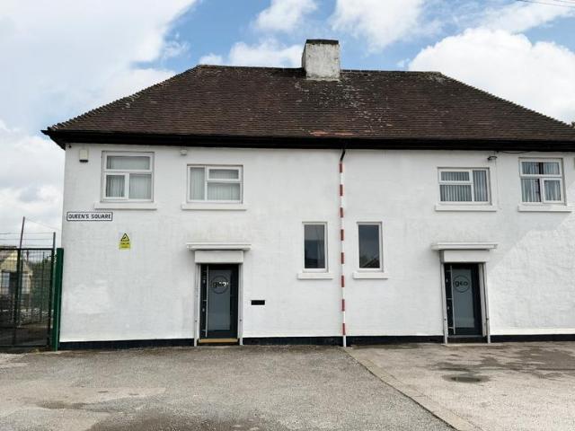 Detached house for sale
