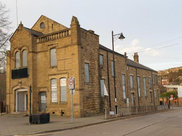 Detached house for sale