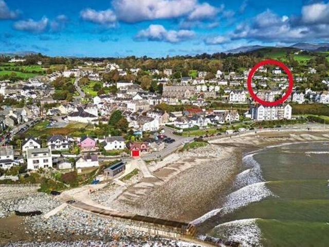 Detached House For Sale In Criccieth, Gwynedd