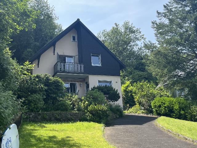 Detached single family house with garden and view of the Siebengebirge hills in Muffendorf