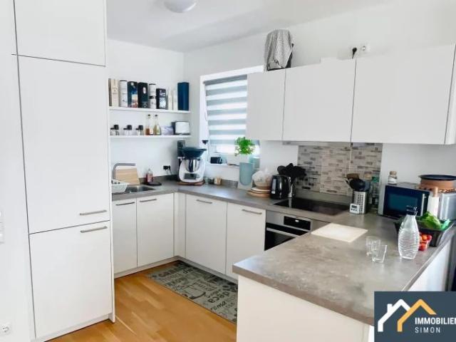 Moderne 4 Zimmer Wohnung mit Seeblick und Balkon