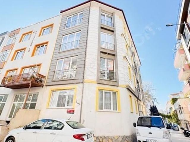Detay Emlak'tan Çarşıya Yakın Kiralık 2+0 Arakat Daire