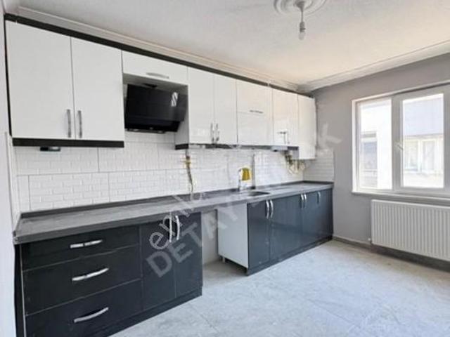 Detay Emlaktan Bandırma 17 Eylül Mah. 2+1 Kiralık Daire