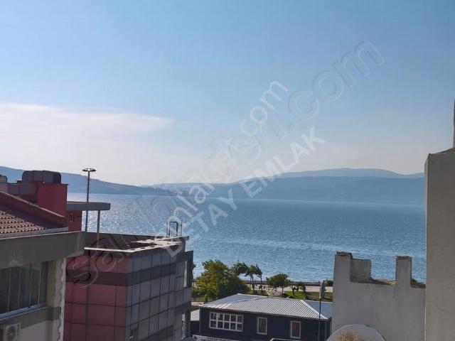 Detaydan Bandırmanın Kalbinde Deniz Manzaralı Satılık Daire