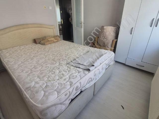 Detaydan Haydarçavuş Mah. Pzt Pazarında Eşyalı 2+1 Satılık Daire