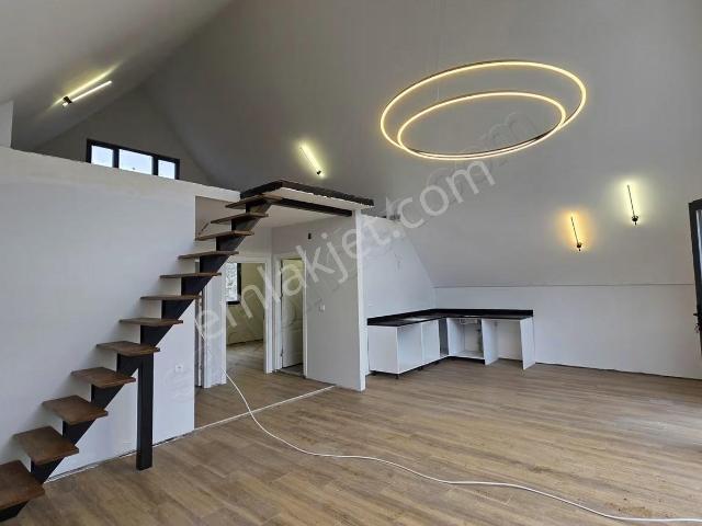 Detay'dan İkisuda 300m2 Arsa İçinde 3+1 Satılık Villa