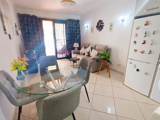 Detenga la búsqueda, hemos encontrado el que está buscando. 77m² Golf Del Sur