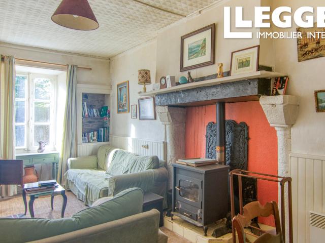 Deux maisons, l'une à habiter, l'autre à rénover
