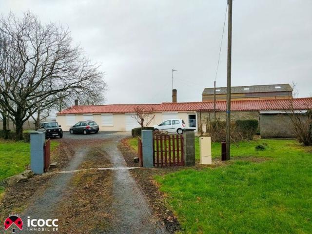 Idéal projet familial, locatif ou gîte: deux maisons sur 3 220 m²