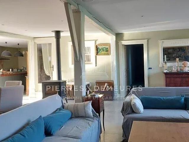 Deux Habitations Dans Une Longere Berrichonne Sur 1 Hectare 280m² Montipouret
