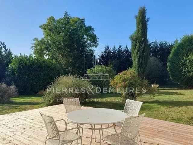 Deux Habitations Dans Une Longere Berrichonne Sur 1 Hectare 280m² Montipouret