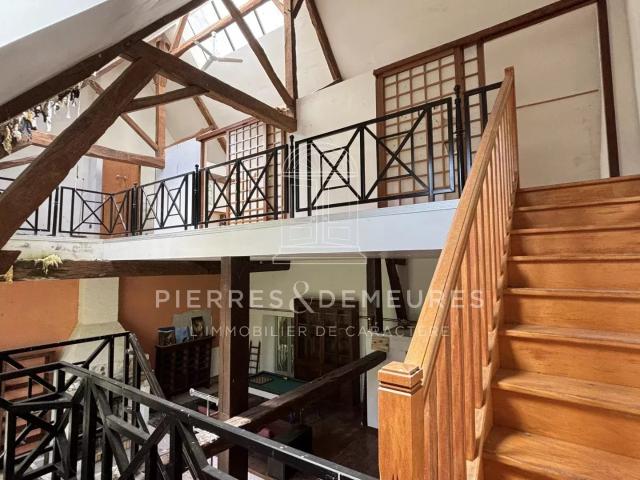 Deux Habitats En Un Pour Cette Ancienne Fermette 242m² Montipouret
