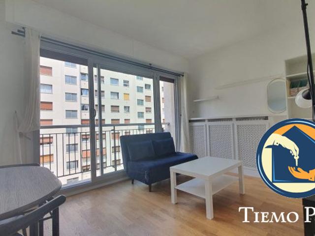 Deux pièces avec balcon refait et MEUBLÉ à NEUF TIEMO PARIS, Paris 8ème