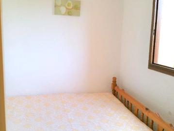 Deux pièces meublé avec balcon, piscine et parking