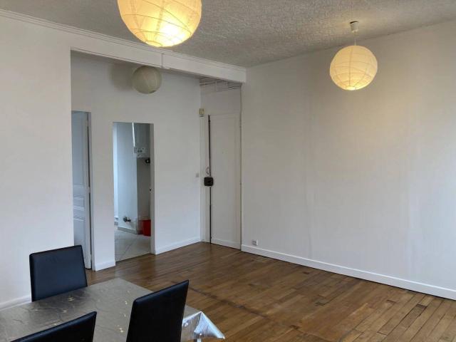 Deux pièces meublé Rue de la Station 94170 Le Perreux sur Marn
