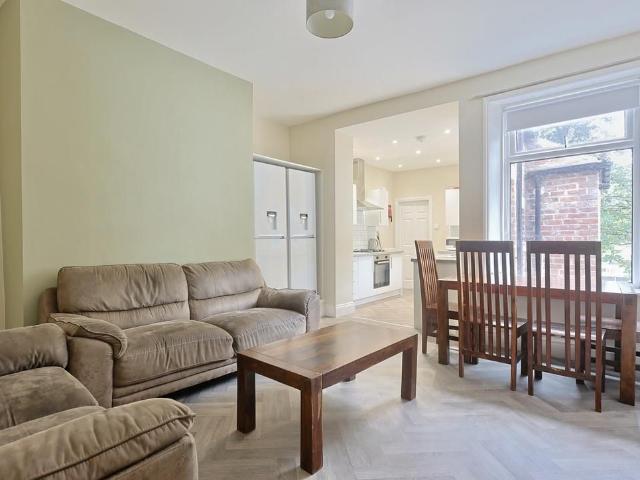 Deuchar Street, Jesmond, Newcastle Upon Tyne NE2, 5 bed maisonette to rent, £3,510 pcm | PrimeLocation