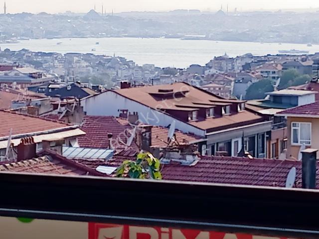 Deva Dan Elit Nezih Bölge İcadiyede Sıfır Otoparklı Şık Dubleks