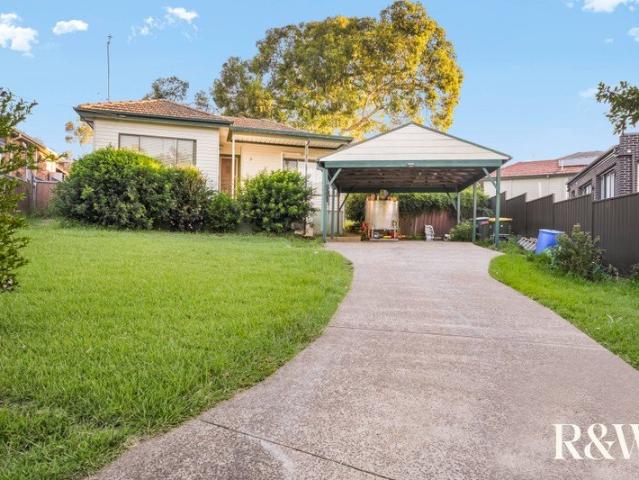 DEVELOP, INVEST OR NEST 771m² WITH ENDLESS POTENTIAL S.T.C.A