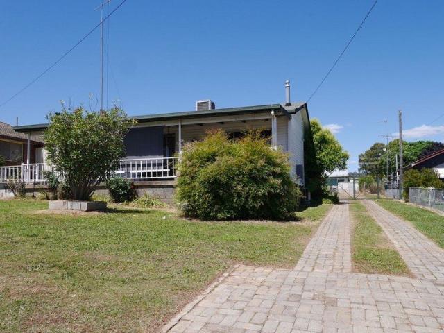 Developers Take Note 3 Bedroom Home With Potential