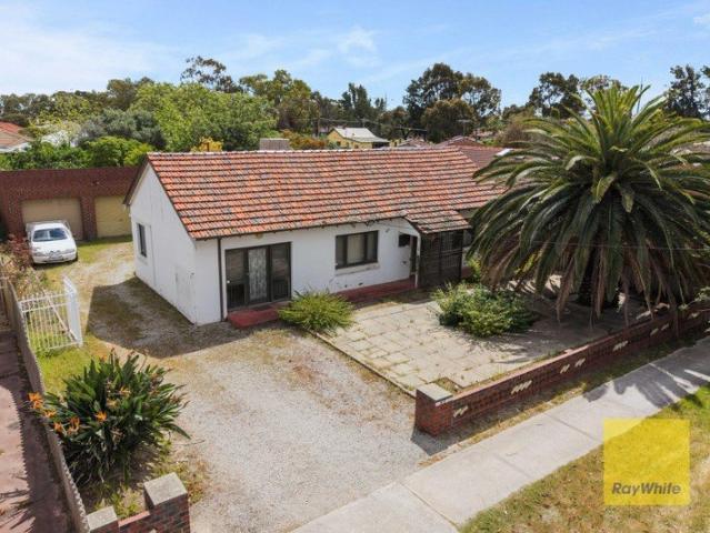 DEVELOPMENT OPPORTUNITY | 1,055m² BLOCK | R20 ZONING
