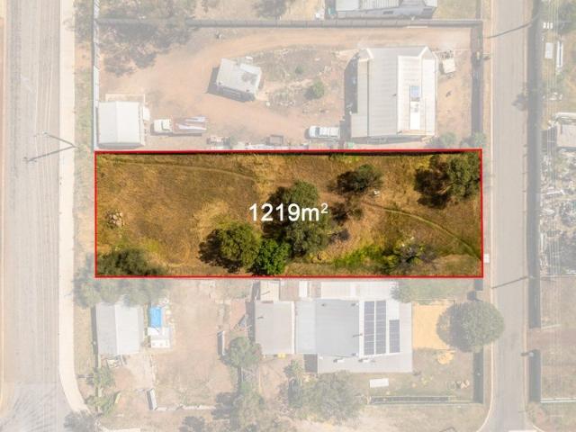 DEVELOPMENT OPPORTUNITY WITH DUAL ACCESS