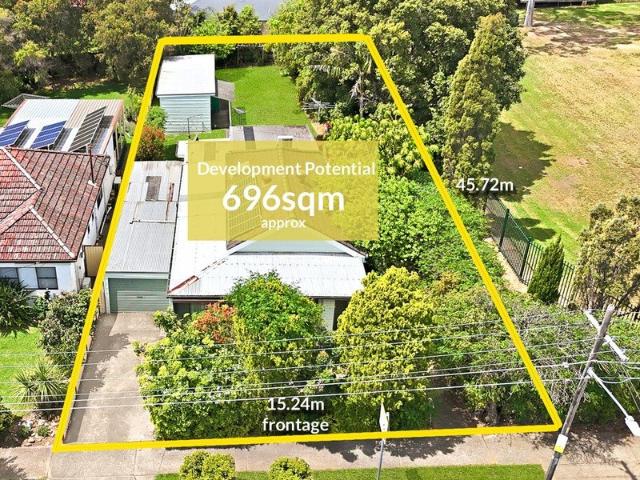 DEVELOPMENT POTENTIAL 696sqm Block!
