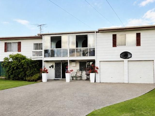Development Potential, Dual Living & 900m² of Opportunity!