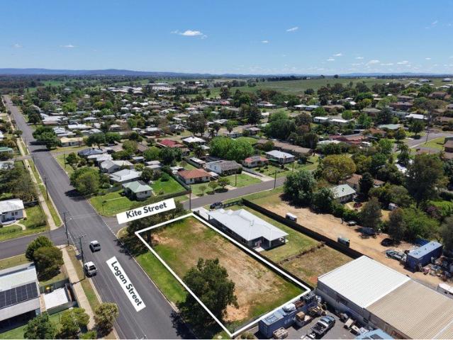 DEVELOPMENT SITE APPROVED FOR 4 X UNITS!