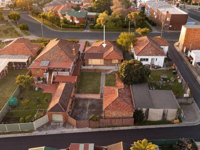 Development Site S.T.C.A. on 619.7sqm with Rear Lane Access in a Serene Neighbourhood