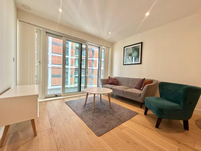 Deveraux House, Duke Of Wellington Avenue, Woolwich, London SE18, 2 bed flat to rent, £2,550 pcm | PrimeLocation