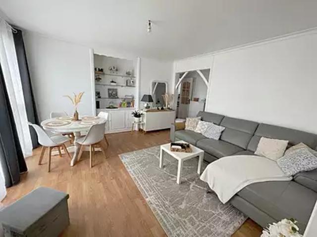 Déville lès Rouen 76250 Achat / Vente appartement 5 pièces t5 au dernier étage cave